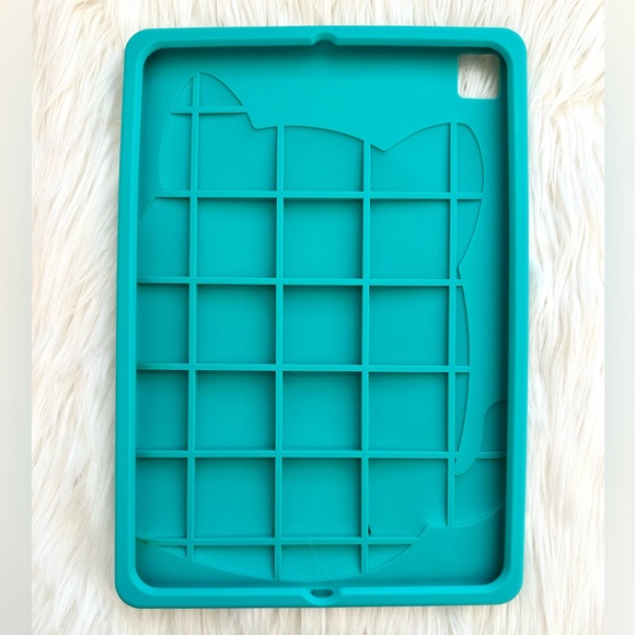 SQUISHMALLOW IPAD CASE - Picture 4 of 8